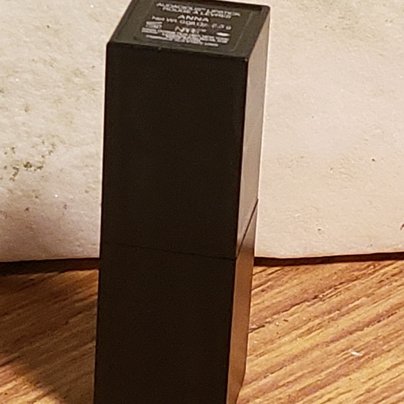 NARS LIPSTICK - Picture 2 of 3